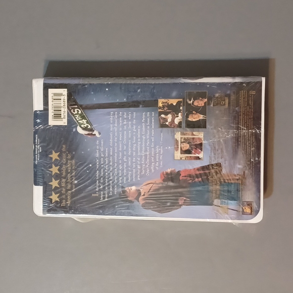 Miracle on 34th Street VHS Tape Sealed New Condition - Picture 2 of 6
